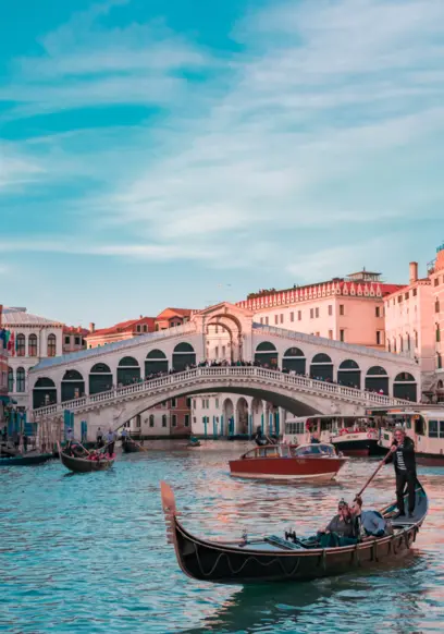 Ponte Rialto a Venezia © Damiano Baschiera / Unsplash