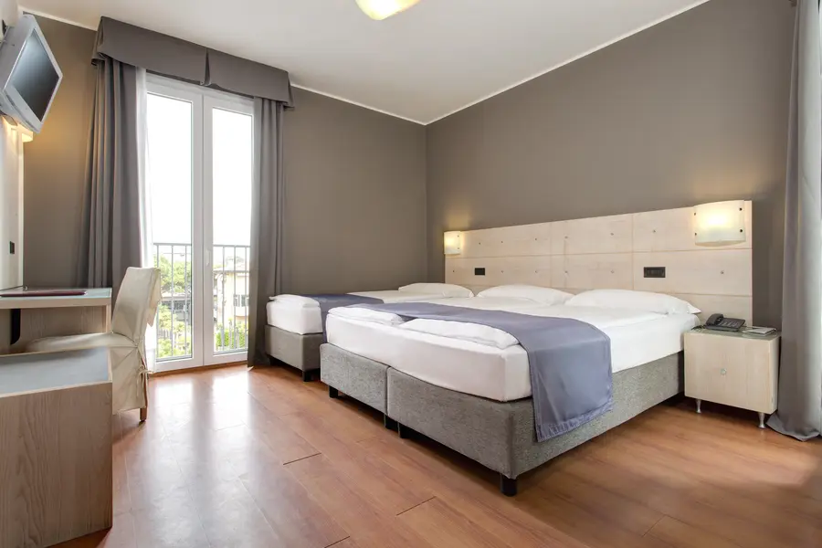 Camera standard plus con balcone - Hotel Victoria Frontemare © Hotel Photography